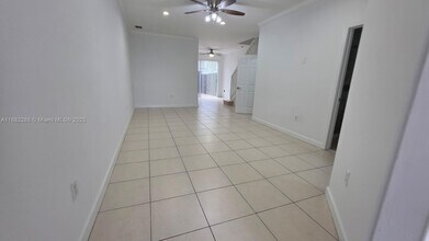 5570 NW 107th Ave in Doral, FL - Building Photo - Building Photo