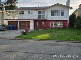 31920 Madiera Pl in Abbotsford, BC - Building Photo