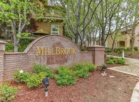 542 Mill River Ln in San Jose, CA - Building Photo