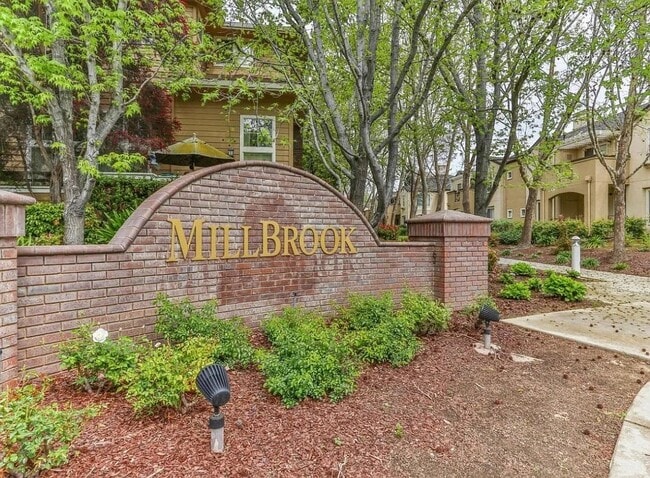 property at 542 Mill River Ln