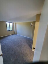 7401 Westlake Ter, Unit Chelsea Tower in Bethesda, MD - Building Photo - Building Photo