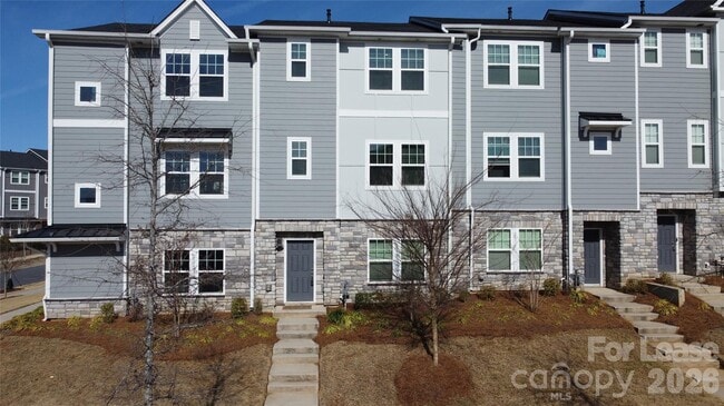 property at 2518 Arbor Loop Dr