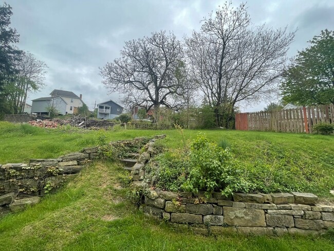 5419 Mifflin Rd in Pittsburgh, PA - Building Photo - Building Photo