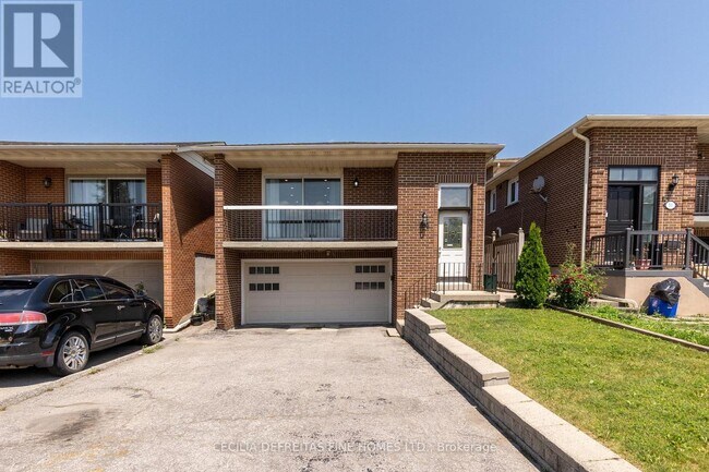 property at 54 ASHBURN UPPER Crescent