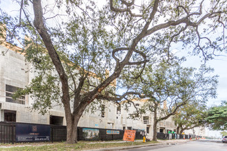 One Bay Residences in Miami, FL - Building Photo - Building Photo