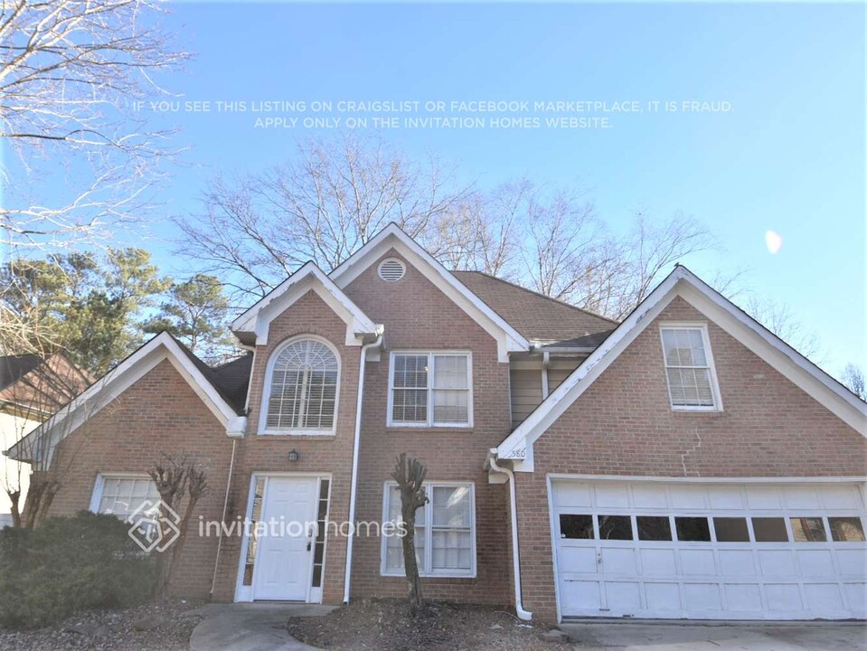 580 Thornbush Trce in Lawrenceville, GA - Building Photo