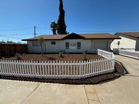 243336 Eucalyptus Ave in Moreno Valley, CA - Building Photo