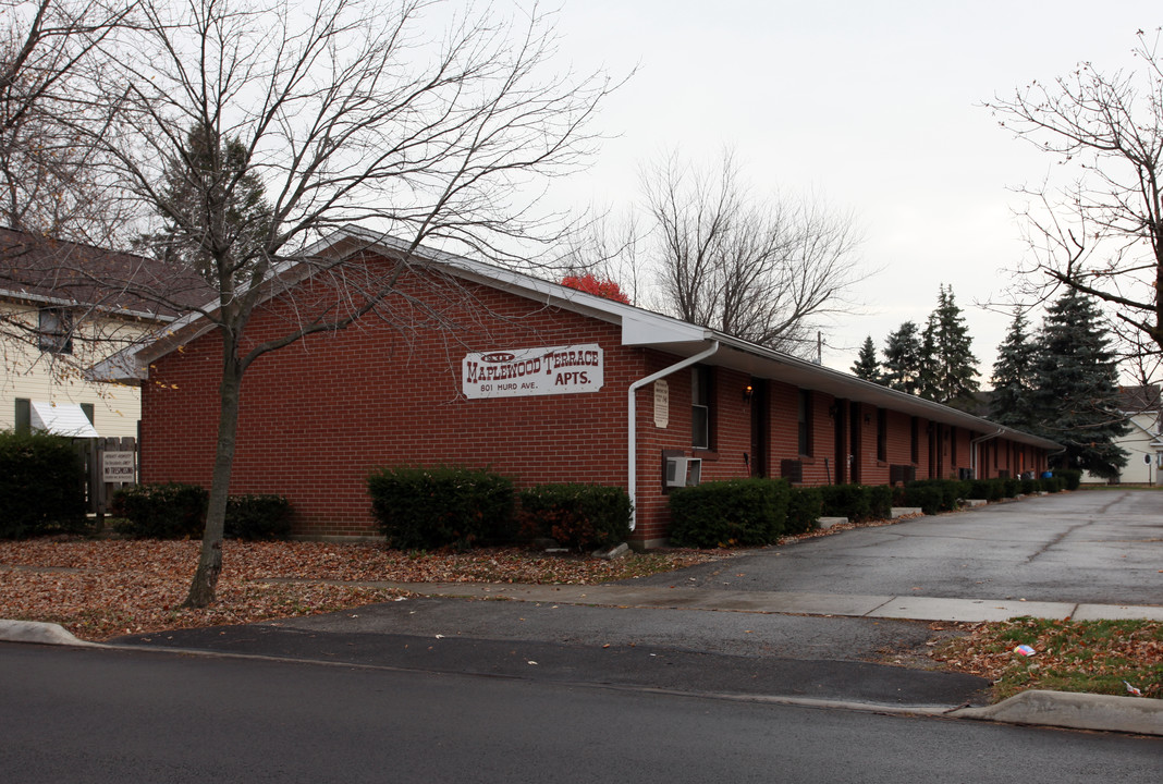 801 Hurd Ave in Findlay, OH - Foto de edificio