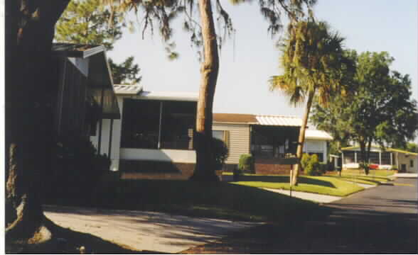 1600 S Lake Shipp Dr in Winter Haven, FL - Foto de edificio