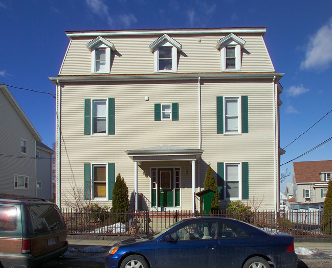 99 Ridge St in Fall River, MA - Building Photo - Building Photo