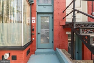 711 G St SE in Washington, DC - Building Photo - Building Photo