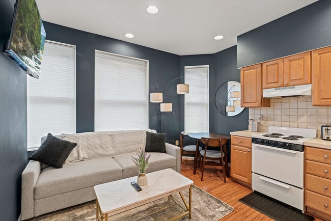 242 S 17th St
