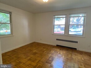 4000 Beecher St NW in Washington, DC - Building Photo - Building Photo
