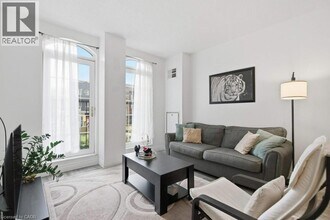 135 James St S in Hamilton, ON - Building Photo - Building Photo