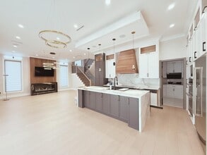 1745-1167 167 St in Surrey, BC - Building Photo - Building Photo