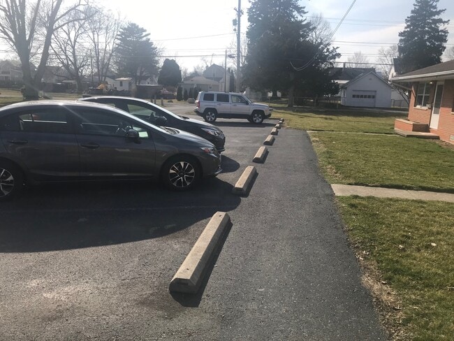 212 Court Ruelle in Findlay, OH - Foto de edificio - Building Photo