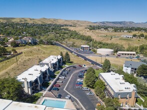 Union Square Apartments in Lakewood, CO - Building Photo - Building Photo