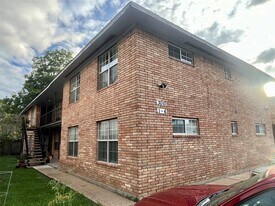 3010 Oakdale St in Houston, TX - Building Photo