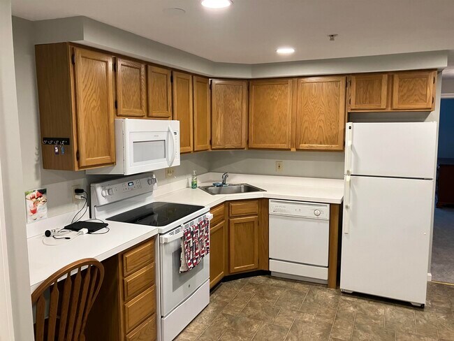 7 Stoneridge Ln in York, ME - Building Photo - Building Photo