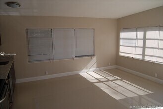 1216 NE 14th Ave-Unit -South in Fort Lauderdale, FL - Building Photo - Building Photo