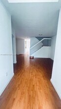 7611 NW 115th Ct in Medley, FL - Building Photo - Building Photo