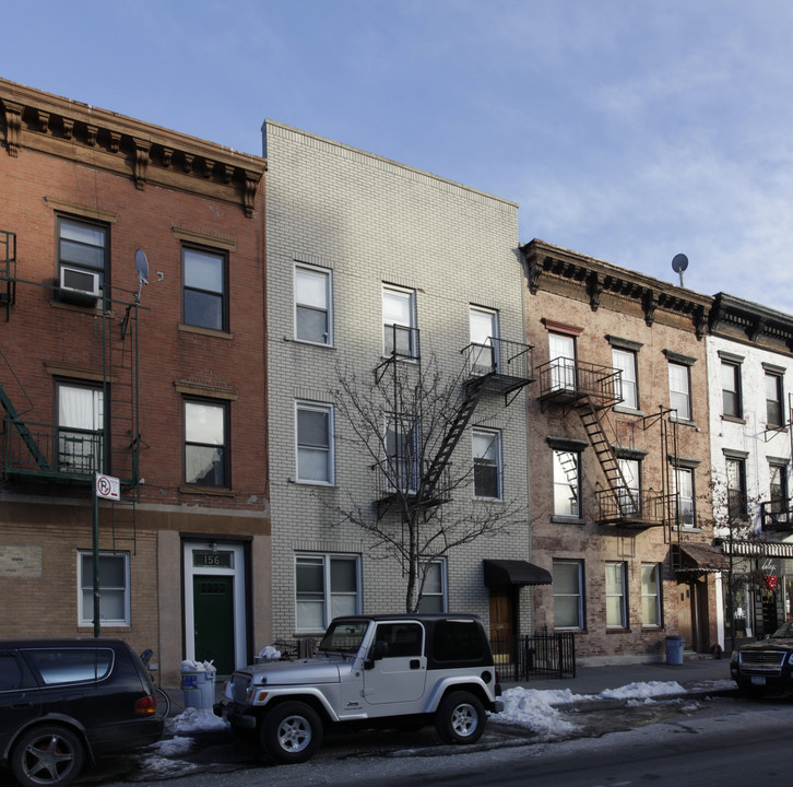 154 Franklin St in Brooklyn, NY - Building Photo