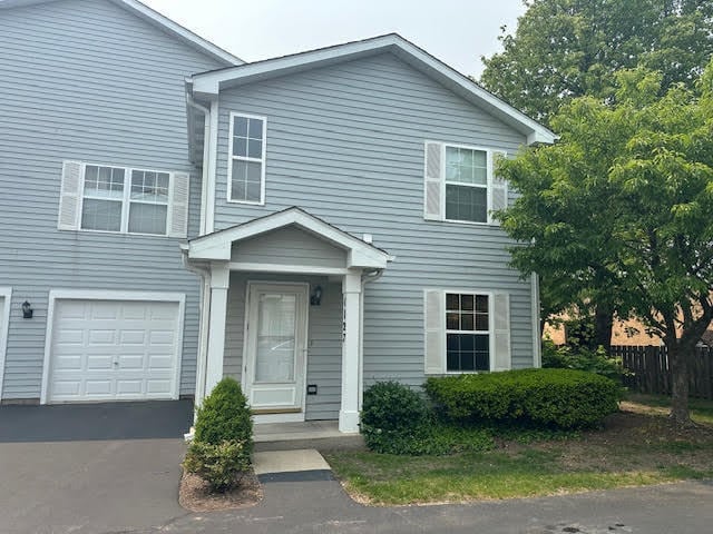 1127 Orleans Dr in Mundelein, IL - Building Photo