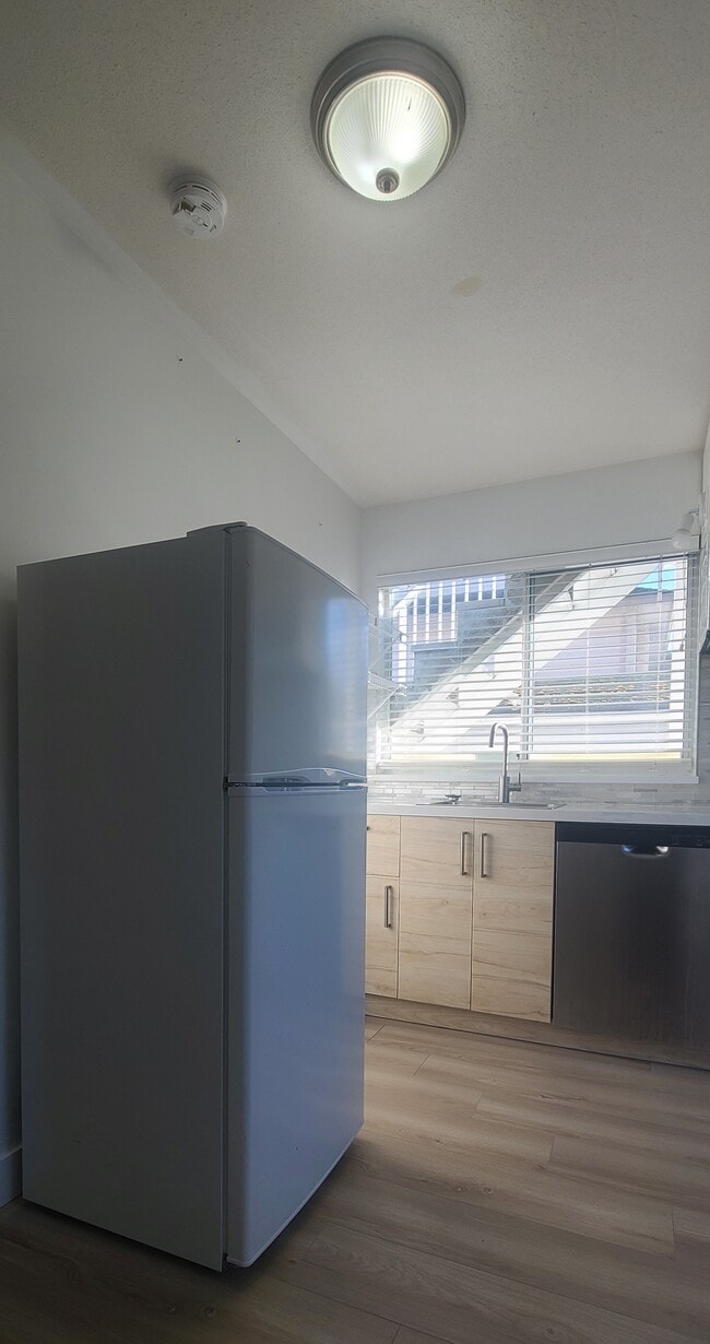 1915 159A St in Surrey, BC - Building Photo - Building Photo