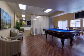 The Huntington Breeze in Huntington Beach, CA - Building Photo - Interior Photo