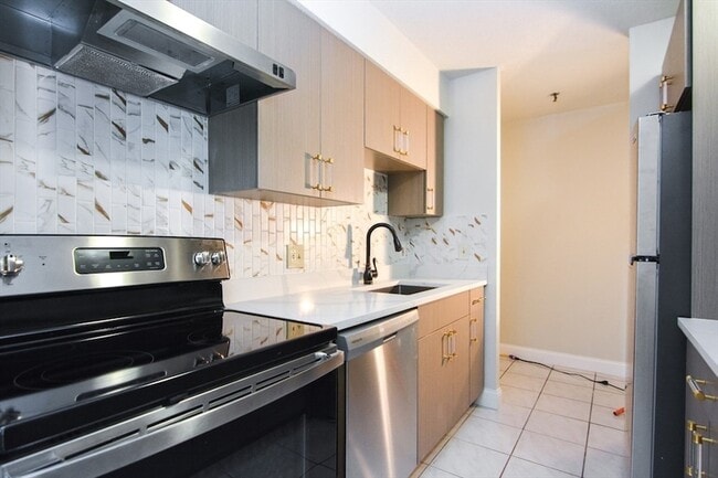 property at 95 Audubon Rd
