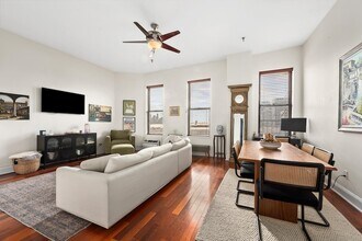 77 River St in Hoboken, NJ - Foto de edificio - Building Photo