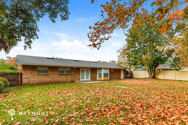 1547 Leestan Ct in Orange Park, FL - Foto de edificio - Building Photo