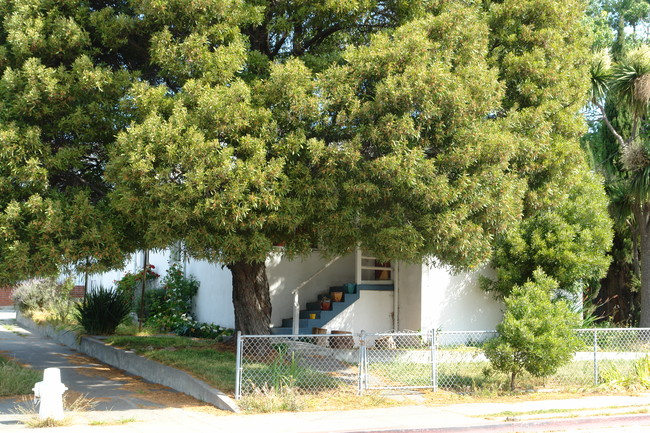 802 Lexington Ave in El Cerrito, CA - Foto de edificio - Building Photo