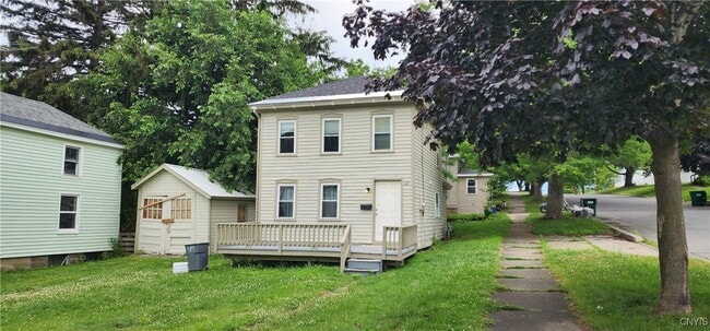127 W Schuyler in Oswego, NY - Building Photo - Building Photo
