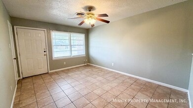 5414 6th St in Lubbock, TX - Building Photo - Building Photo