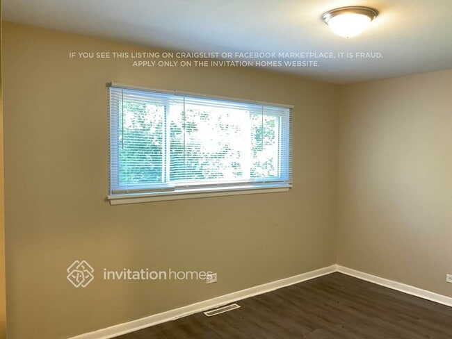 1462 Deerfield Rd in Deerfield, IL - Foto de edificio - Building Photo