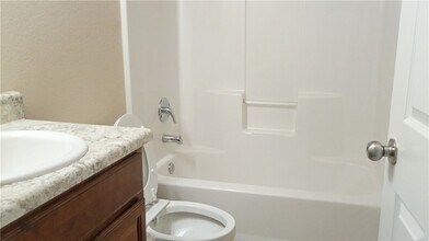 905 SW Loudon Dr in Bentonville, AR - Building Photo - Building Photo