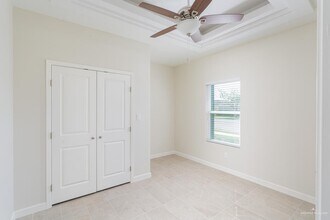 10 English N Ave in Edinburg, TX - Building Photo - Building Photo