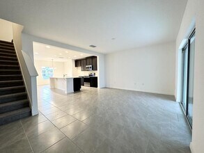 1183 Sand Torch Cir in Davenport, FL - Building Photo - Building Photo