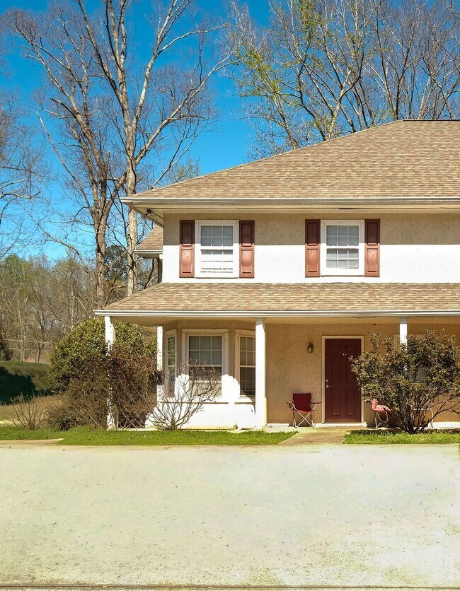 1535 Cedar Shoals Dr in Athens, GA - Building Photo - Building Photo