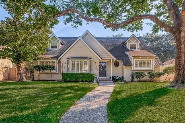property at 1619 Crystal Hills Dr