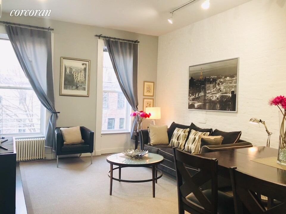 7 W 82nd St-Unit -: 3B in New York, NY - Building Photo