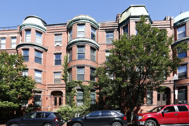 131 Saint Botolph St in Boston, MA - Foto de edificio - Building Photo