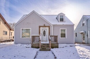 1831 Ottawa St in Saginaw, MI - Building Photo