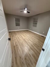 8712 S Grand Ave in St. Louis, MO - Foto de edificio - Building Photo