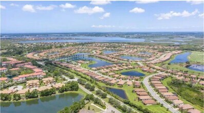 6914 Quiet Creek Dr in Bradenton, FL - Building Photo - Building Photo