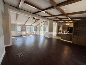 92 Park Dr in Canaan, ME - Building Photo - Building Photo