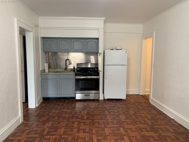 203 Willis Ave in Mineola, NY - Building Photo - Building Photo