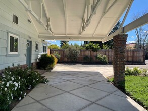 938-940 Evelyn Ln in Sacramento, CA - Building Photo - Building Photo
