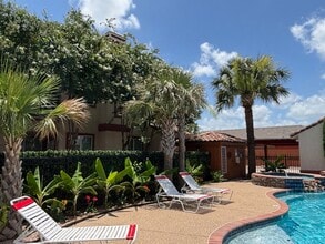 Waxahachie Village Apartments Condominiums in Waxahachie, TX - Building Photo - Building Photo